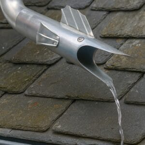 Gargouille de gouttière en zinc Barracuda