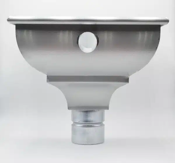 Boite à eau en zinc moulurée – Image 3