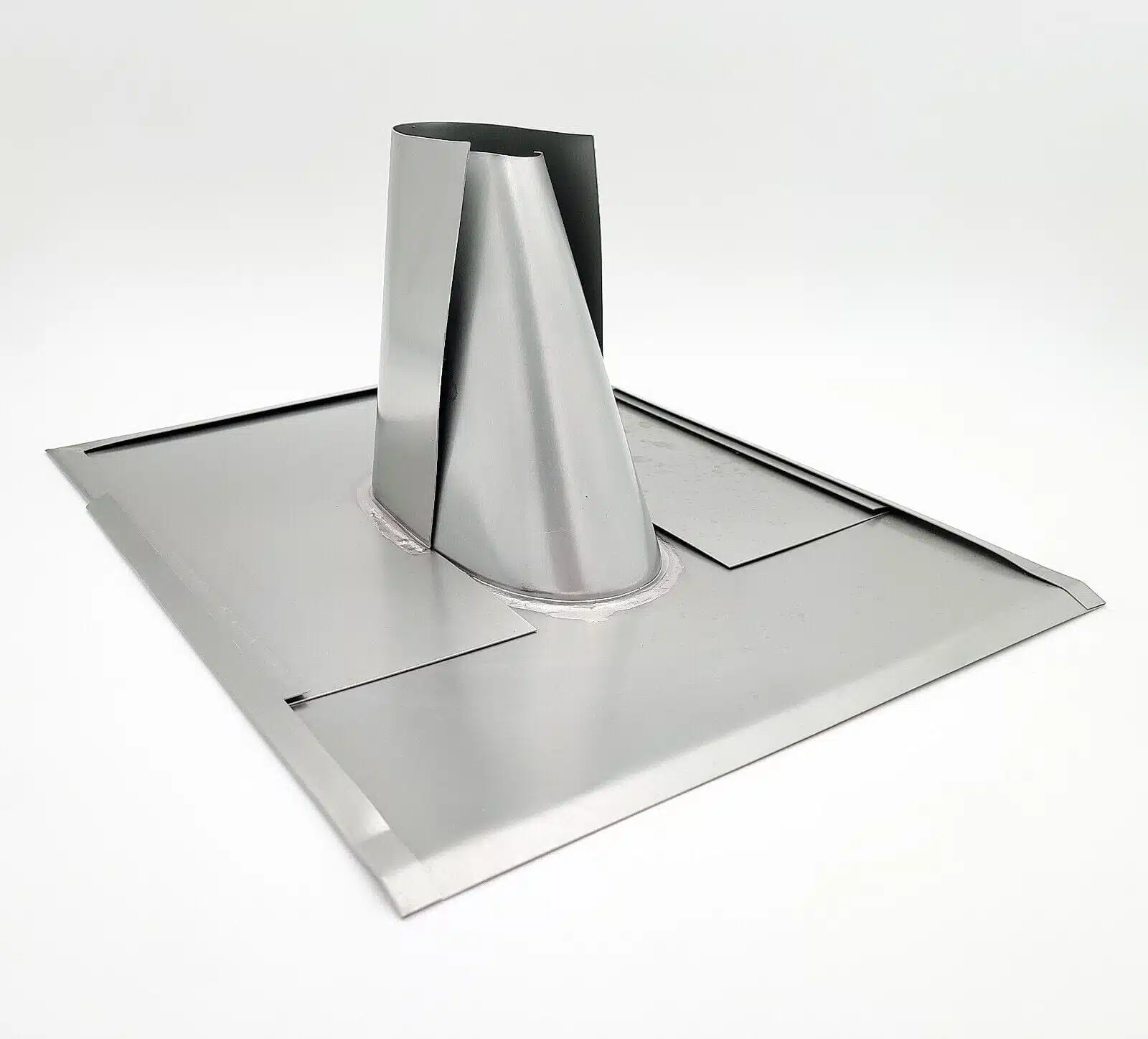 Passage d'antenne en zinc