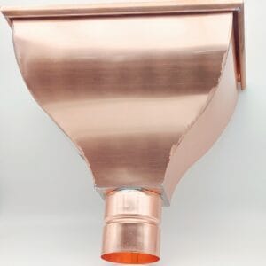 Boite à eau en cuivre galbée